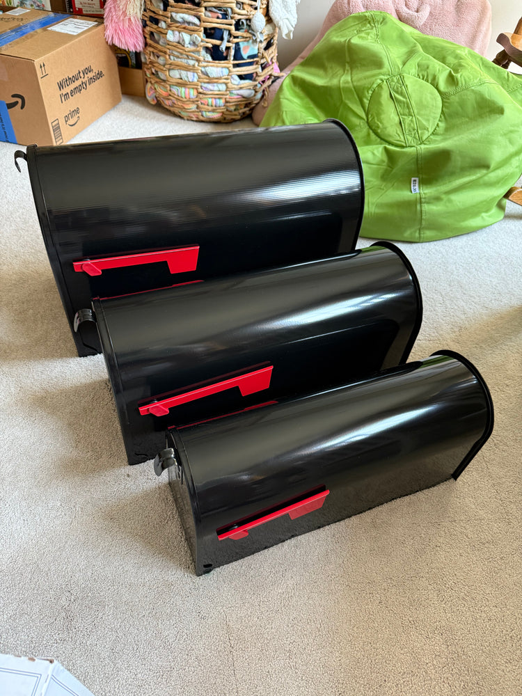 Custom painted Mailbox