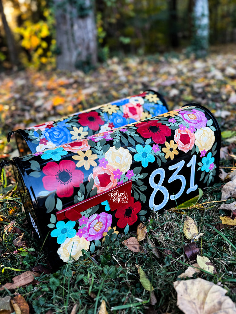 CUSTOM hand painted Mailbox - *MAY 2026*